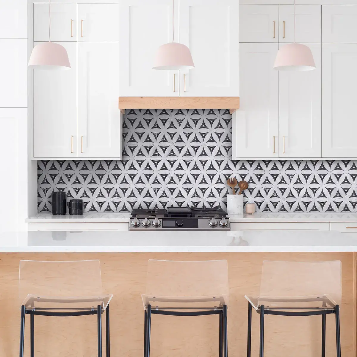 decorado-de-ceramica-amora-black-4_8101.webp